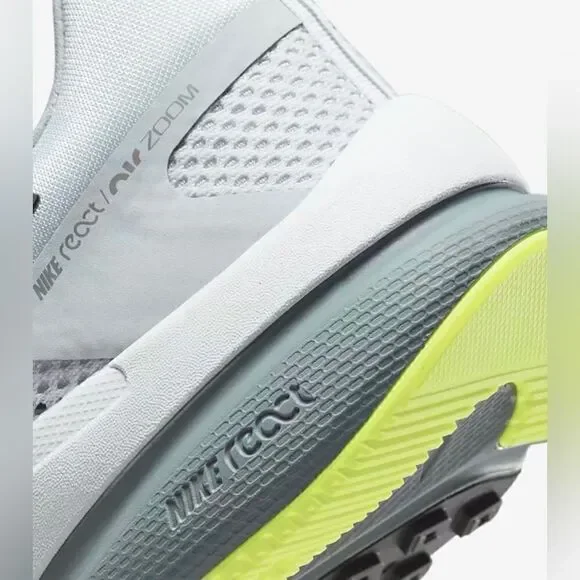 NWT Nike Zoom Prevail